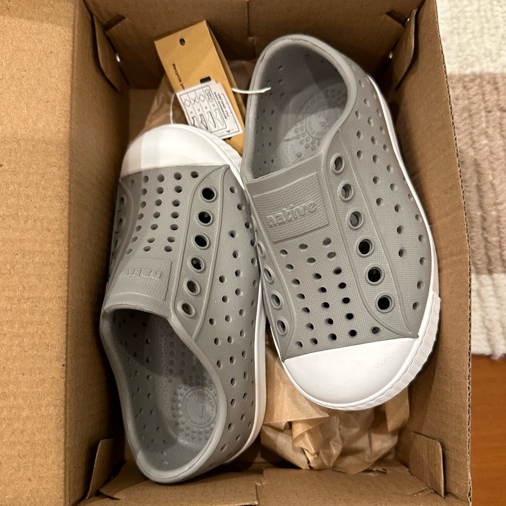 Native Shoes NWT